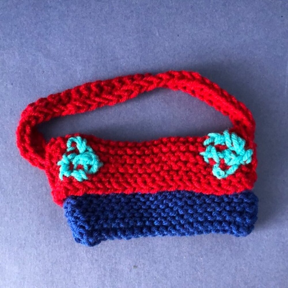 NWOT Vintage Hand-Knitted Made-in-Canada Colourful Red Mini-Purse Bag